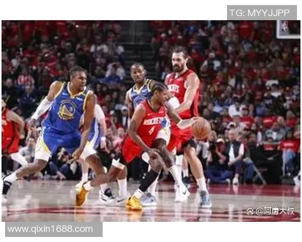 火箭队与勇士队激战正酣无插件直播全程呈现精彩瞬间